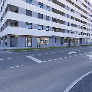 Luna With Free Parking Zadar