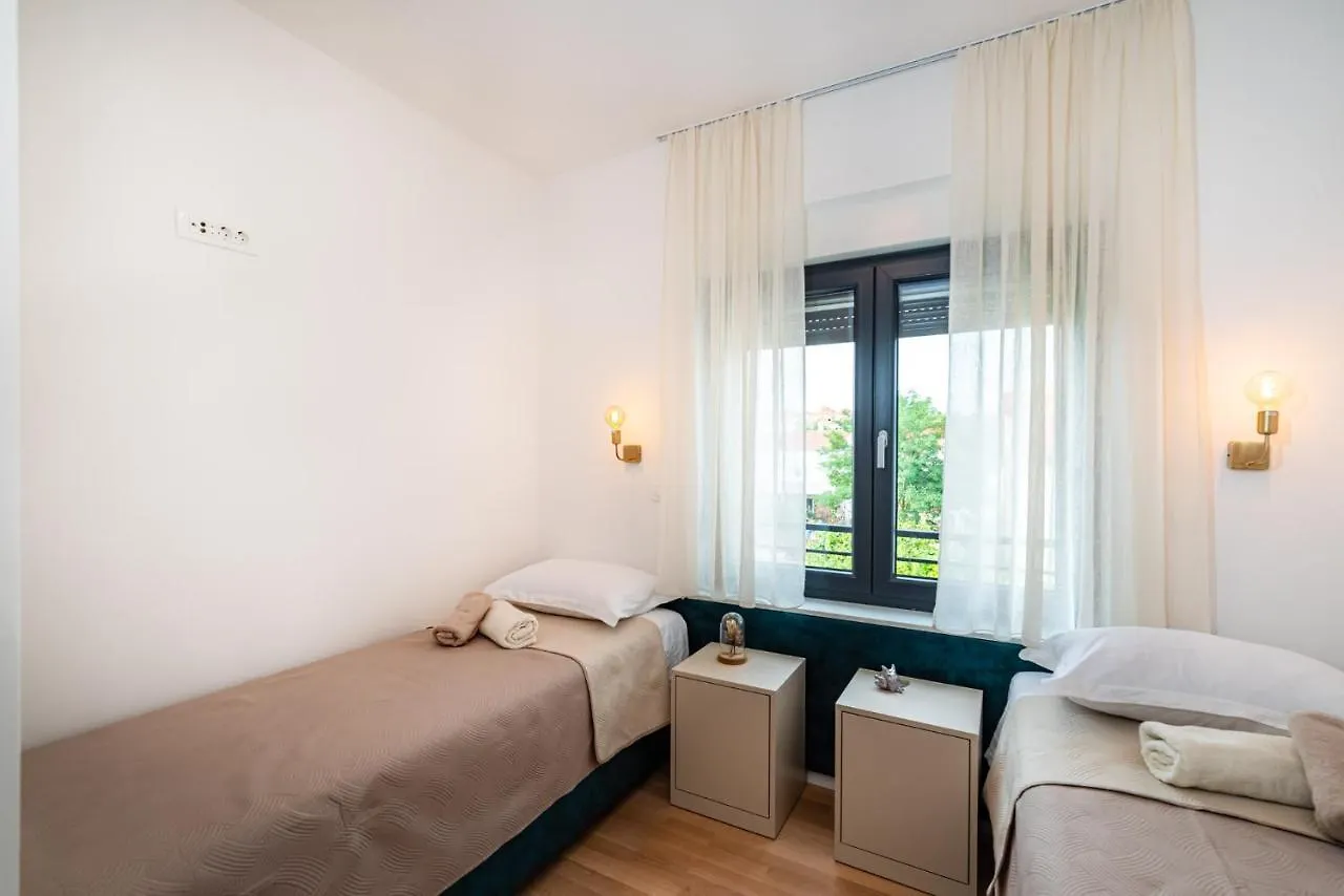 Panorama Deluxe Apartment Ζαντάρ 0*,